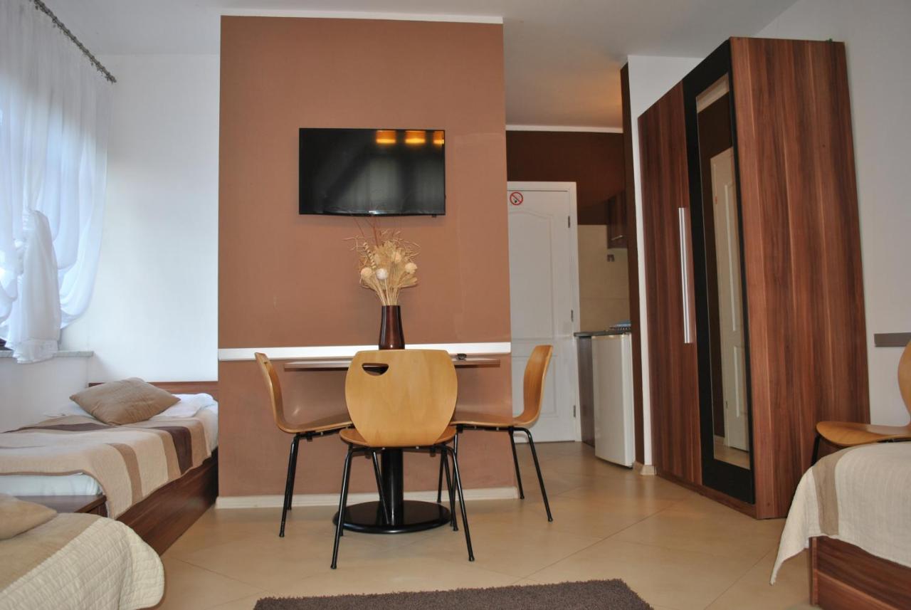 Dog Friendly Dom, Apartamenty Wichrowe Wzgorza Z Basenem Brenna Ustron Exterior photo